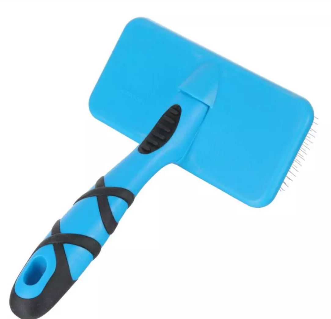 Groom Professional Flat Slicker Brush - Medium.