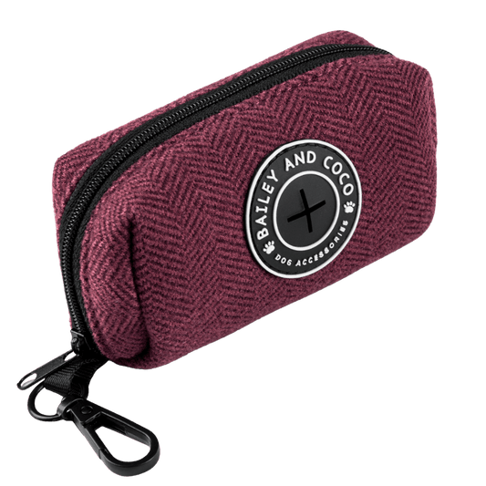 Bailey & Coco poo bag holder in Mulberry Tweed — D-ring lead attachment