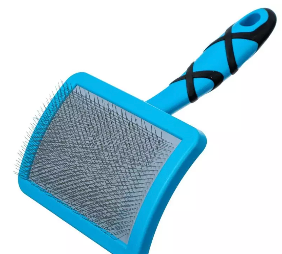 Groom Professional Curved Soft Slicker Brush - Medium