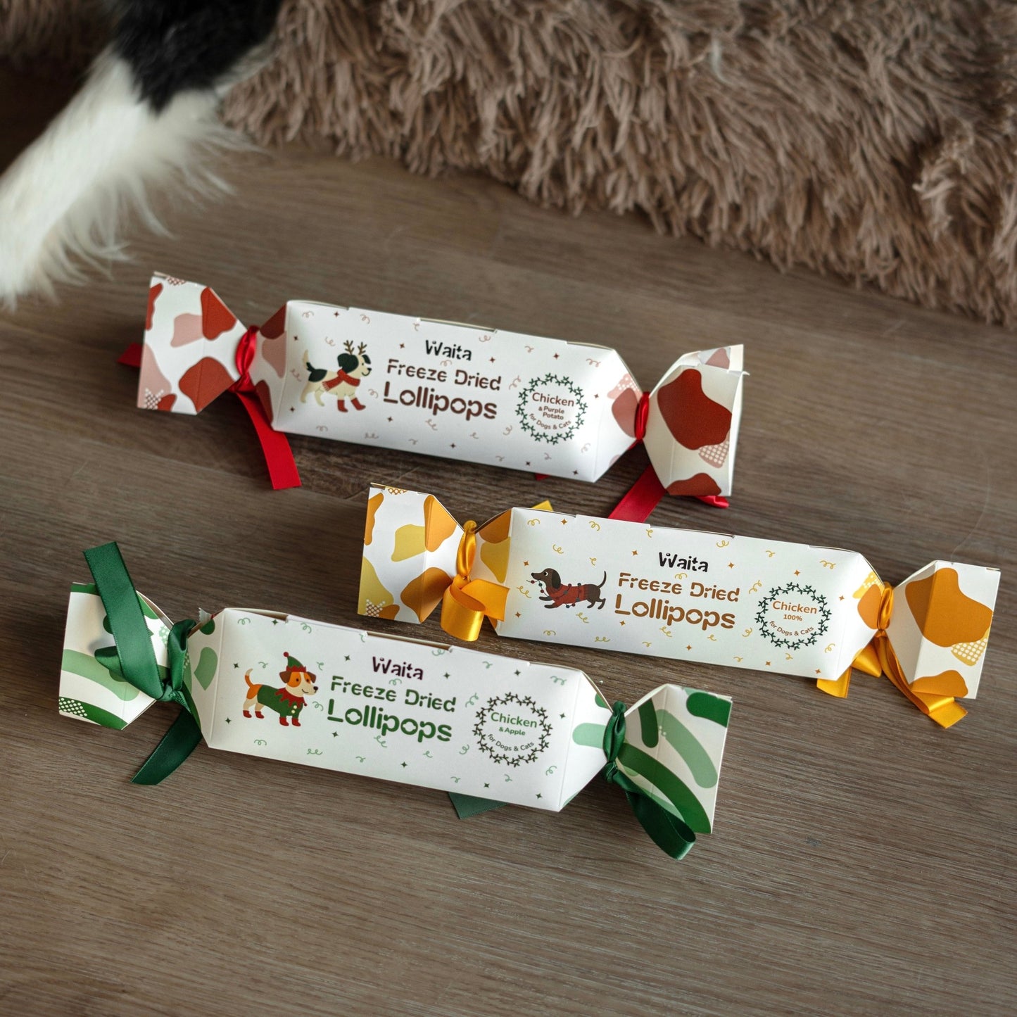 Waita Freeze-Dried Christmas Cracker Gift Box for Dogs & Cats - Hairy Dogs (Cambs) Ltd