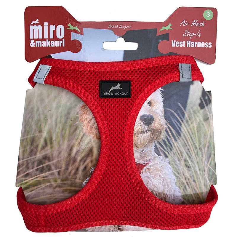 Miro & Makauri Step-In Air Mesh Harness in retail packaging – red harness displayed on branded card.

